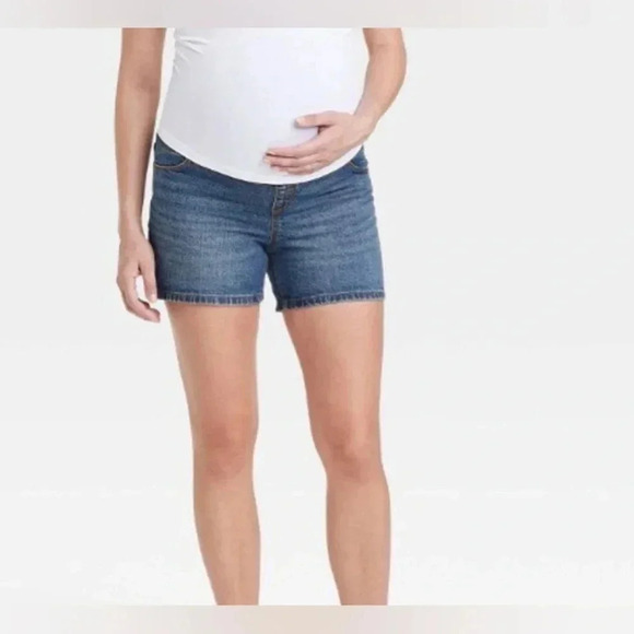 Isabel Maternity By Ingrid & Isabel Over The Belly MIDI Jean Shorts Size Medium - Picture 2 of 13